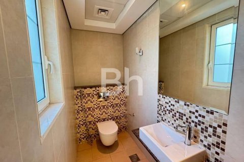 Villa in Jumeirah Park, Dubai 4 bedrooms, 465 sq.m. № 24898 - photo 9