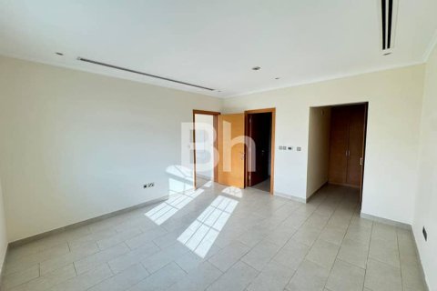 Villa in Jumeirah Park, Dubai 4 bedrooms, 465 sq.m. № 24898 - photo 14