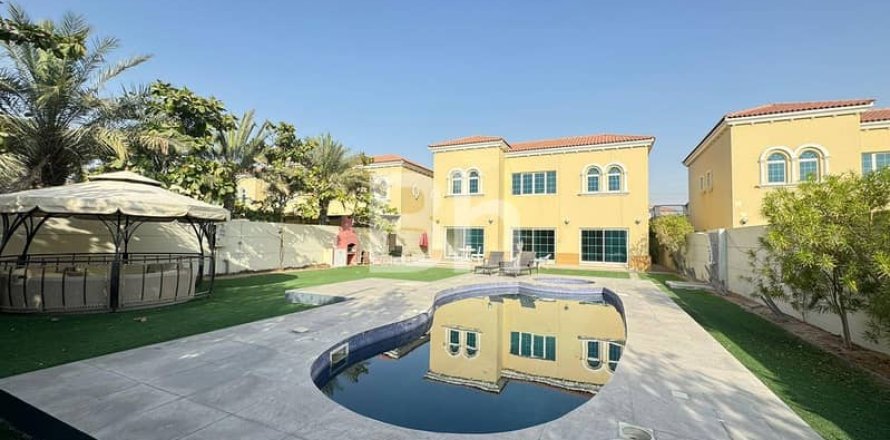 Villa in Jumeirah Park, Dubai 4 bedrooms, 465 sq.m. № 24898