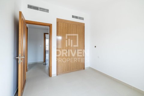 Villa in Bella Casa, Serena, Dubai 2 bedrooms, 172.52 sq.m. № 141095 - photo 9