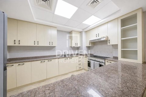 Apartment in Motor City, Dubai 2 bedrooms, 126.16 sq.m. № 141092 - photo 13