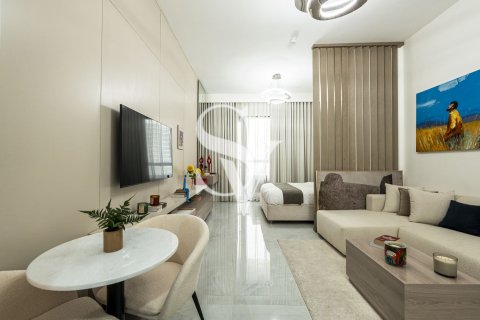 Apartment in Dubai Land, Dubai 2 bedrooms, 130 sq.m. № 67807 - photo 2