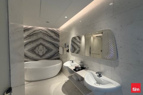 Apartment in Business Bay, Dubai 1 bedroom, 75.4 sq.m. № 64097 - photo 17