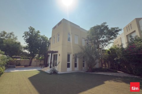 Villa à Dubai, 3 chambres, 623.6 m², № 64106 - photo 3