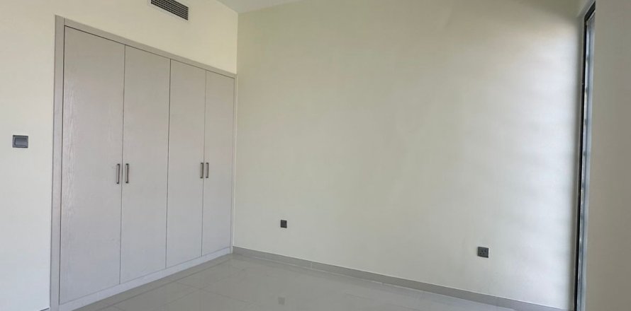 فيلا في دبي 5 غرف نوم , 174.8 م² رقم 64339