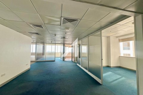 Bureau à Dubai, 179.6 m², № 67711 - photo 5