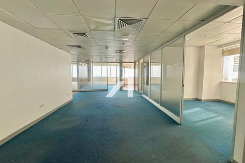 Bureau à Dubai, 179.6 m², № 67711 - photo 4
