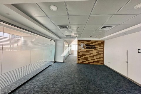 Bureau à Dubai, 179.6 m², № 67710 - photo 8
