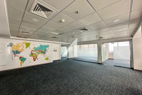 Bureau à Dubai, 179.6 m², № 67710 - photo 3