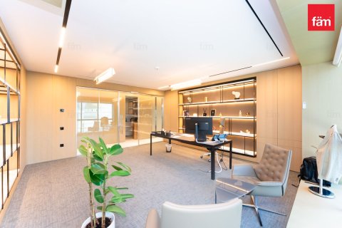 Commercial property in Dubai 662.9 sq.m. № 97814 - photo 24