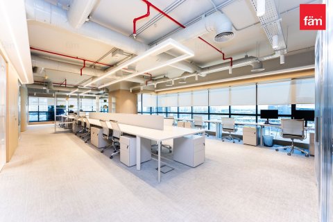 Commercial property in Dubai 662.9 sq.m. № 97814 - photo 4