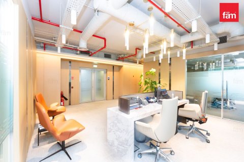 Commercial property in Dubai 662.9 sq.m. № 97814 - photo 5