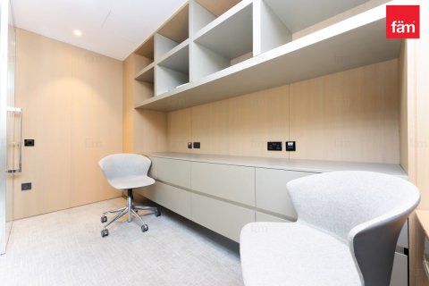 Commercial property in Dubai 662.9 sq.m. № 97814 - photo 13