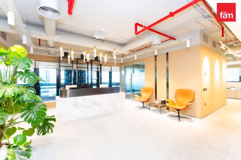 Commercial property in Dubai 662.9 sq.m. № 97814 - photo 17