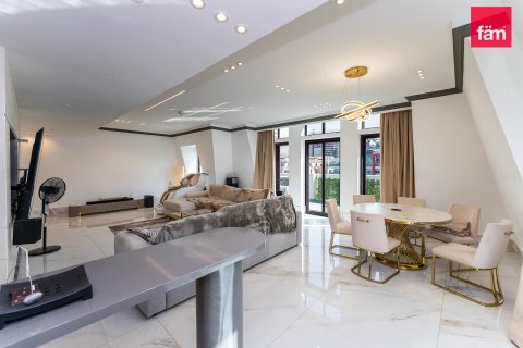 Apartment in Dubai 3 bedrooms, 267.8 sq.m. № 97806 - photo 4