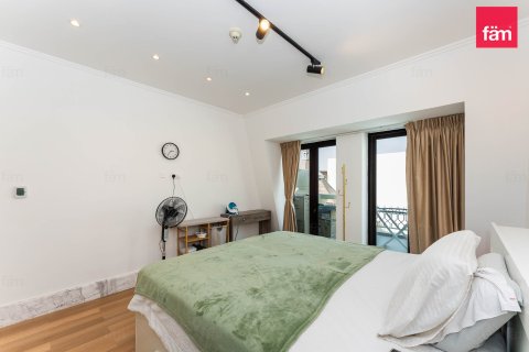 Apartment in Dubai 3 bedrooms, 267.8 sq.m. № 97806 - photo 9