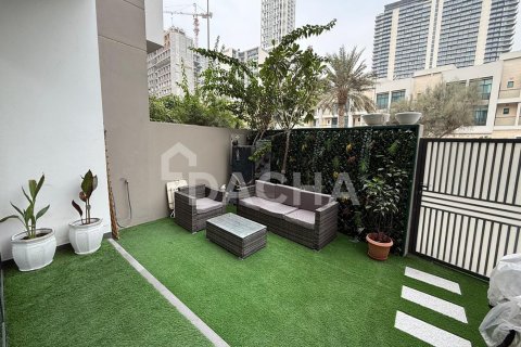 Villa in District 10, Jumeirah Village Circle, Dubai 4 bedrooms, 169 sq.m. № 104832 - photo 12