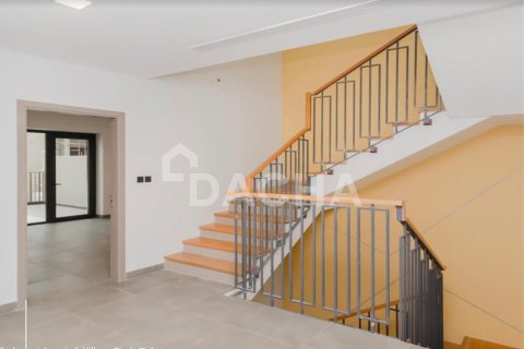 Villa in District 10, Jumeirah Village Circle, Dubai 4 bedrooms, 169 sq.m. № 104832 - photo 4