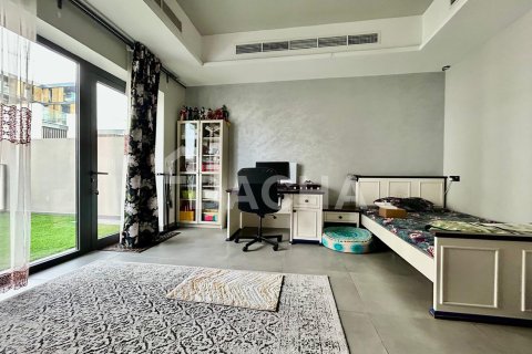 Villa in District 10, Jumeirah Village Circle, Dubai 4 bedrooms, 169 sq.m. № 104832 - photo 8