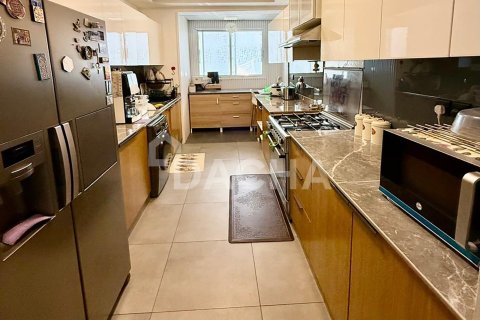 Villa in District 10, Jumeirah Village Circle, Dubai 4 bedrooms, 169 sq.m. № 104832 - photo 5