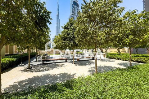 Apartment in Downtown Dubai (Downtown Burj Dubai), Dubai 2 bedrooms, 87 sq.m. № 104839 - photo 10