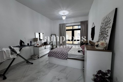 Apartamento en Greens, Dubai, 3 dormitorios, 153.47575600 m², № 99638 - foto 8