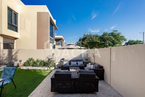 Купить таунхаус в Maple at Dubai Hills Estate, Дубай Хилс Эстейт, Дубай: 3 спальни, 195м², № 104933 - фото 2