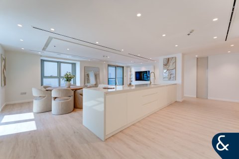 Купить квартиру в Princess Tower, Дубай Марина, Дубай: 3 спальни, 187м², № 75300 - фото 1