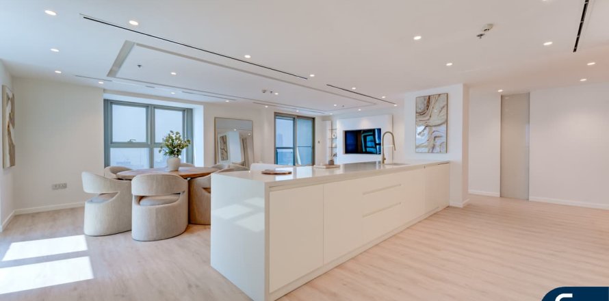 Квартира в Princess Tower, Дубай Марина, Дубай, 3 спальни, 187м², № 75300