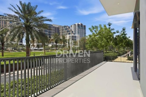 Apartment in Dubai Hills Estate, Dubai 2 bedrooms, 174.75 sq.m. № 138448