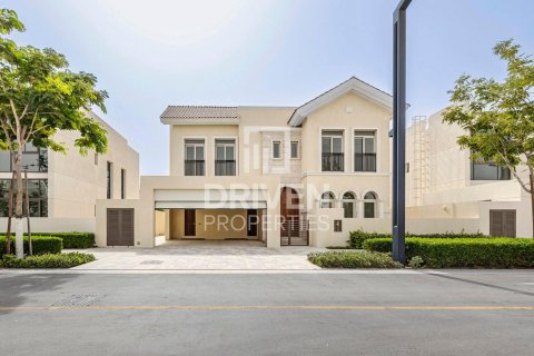 Villa à District One, Mohammed Bin Rashid City, Dubai, 4 chambres, 569.96 m², № 138447