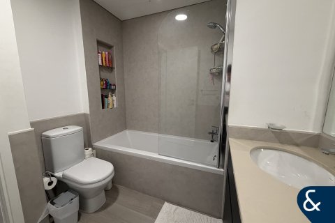 Купить квартиру в Zahra Apartments, Town Square, Дубай: 3 спальни, 124м², № 98478 - фото 12