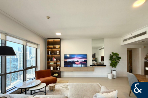 Купить квартиру в Даунтаун Дубай (Даунтаун Бурдж Дубай), Дубай: 2 спальни, 135м², № 98487 - фото 3