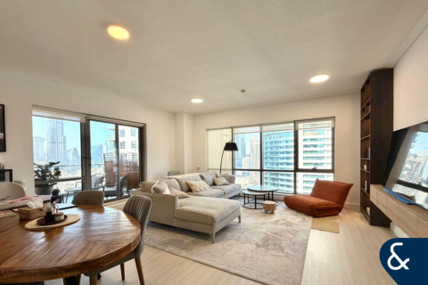 Купить квартиру в Даунтаун Дубай (Даунтаун Бурдж Дубай), Дубай: 2 спальни, 135м², № 98487 - фото 2