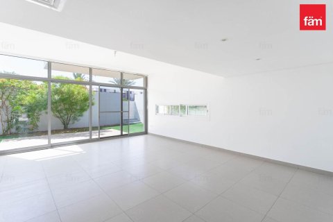 Снять в аренду таунхаус в Дубае: 3 спальни, 270.5м², № 135179 - фото 10