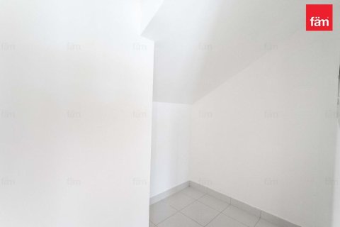 Снять в аренду таунхаус в Дубае: 3 спальни, 270.5м², № 135179 - фото 6
