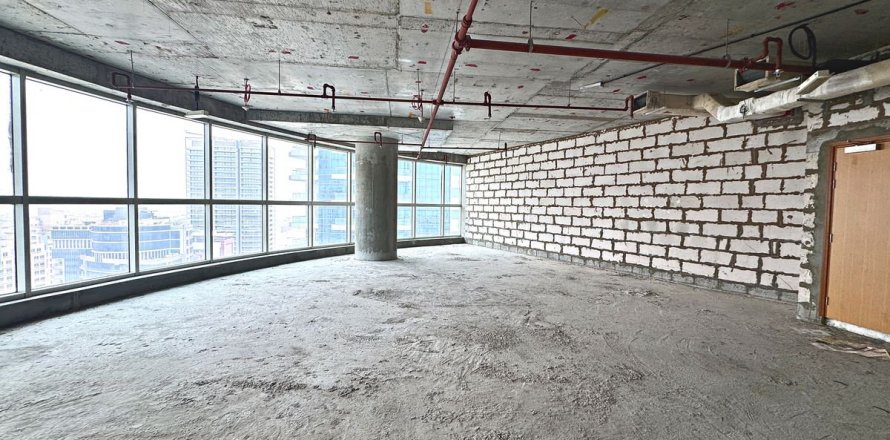 Office in Dubai 161.2 sq.m. № 135172