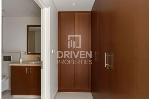 Apartment in BLVD Crescent, Downtown Dubai (Downtown Burj Dubai), Dubai 2 bedrooms, 155.24 sq.m. № 126674 - photo 17