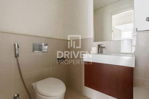 Apartment in BLVD Crescent, Downtown Dubai (Downtown Burj Dubai), Dubai 2 bedrooms, 155.24 sq.m. № 126674 - photo 14