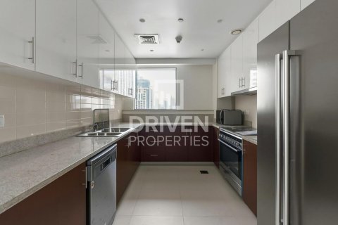 Apartment in BLVD Crescent, Downtown Dubai (Downtown Burj Dubai), Dubai 2 bedrooms, 155.24 sq.m. № 126674 - photo 13