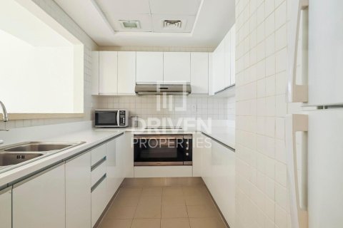 Apartamento en Jumeirah Beach Residence, Dubai, 2 dormitorios, 158.31 m², № 129462 - foto 13
