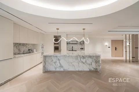 Apartamento en Jumeirah Beach Residence, Dubai, 3 dormitorios, 248 m², № 61622 - foto 1