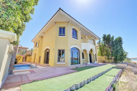 Villa à Palm Jumeirah, Dubai, 5 chambres, 623 m², № 61634 - photo 1