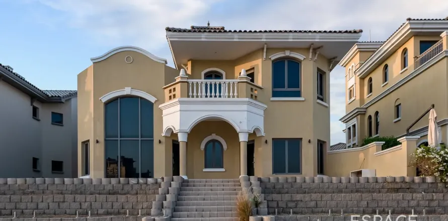 Villa in Palm Jumeirah, Dubai 5 bedrooms, 623 sq.m. № 61634