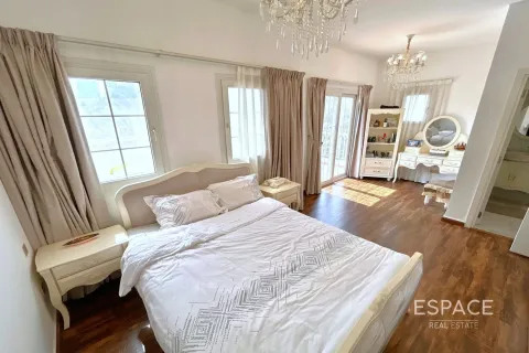 Villa in Springs 8, The Springs, Dubai 2 bedrooms, 167 sq.m. № 61621 - photo 8