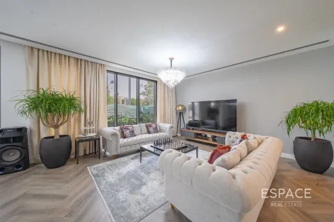 Villa à Dubai Hills Estate, Dubai, 4 chambres, 321 m², № 61635 - photo 3