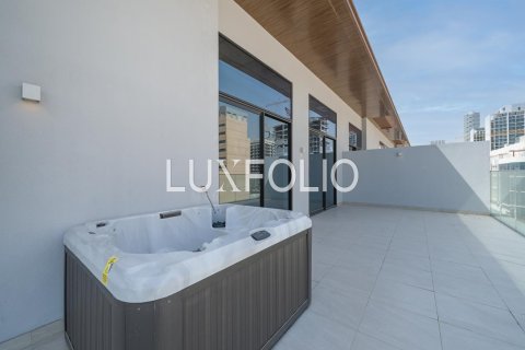 Apartamento en Jumeirah Village Circle, Dubai, 2 dormitorios, 156 m², № 46278 - foto 2