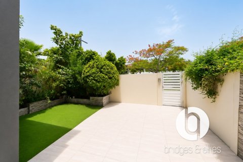 Villa à Dubai Hills Estate, Dubai, 4 chambres, 224 m², № 113418 - photo 21