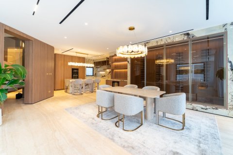 Villa in Palm Jumeirah, Dubai 4 bedrooms, 567 sq.m. № 97055 - photo 8