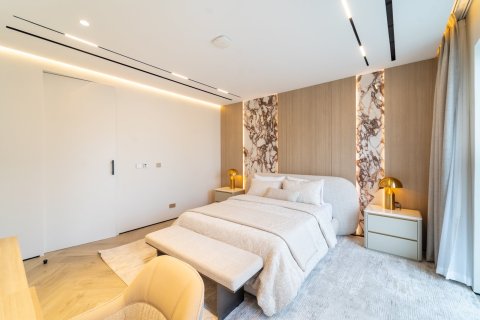 Villa in Palm Jumeirah, Dubai 4 bedrooms, 567 sq.m. № 97055 - photo 15